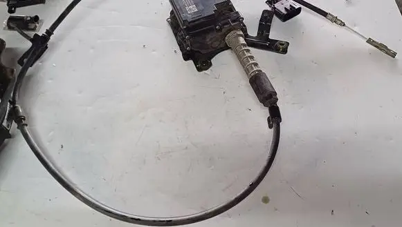 Chevrolet Corvette C7 Rear ABS sensor wiring 84073243 688250455 2004030701