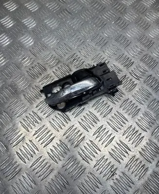 Honda HR-V Front door interior handle 