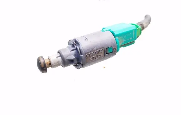 Clutch pedal sensor