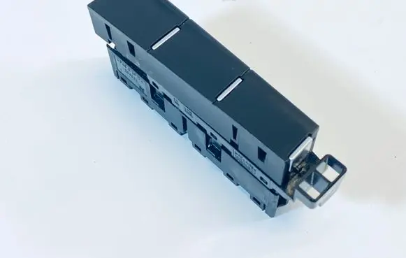 Other switches/knobs/shifts