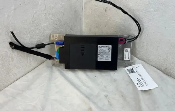 BMW 5 F10 F11 Bluetooth control unit module 6820931