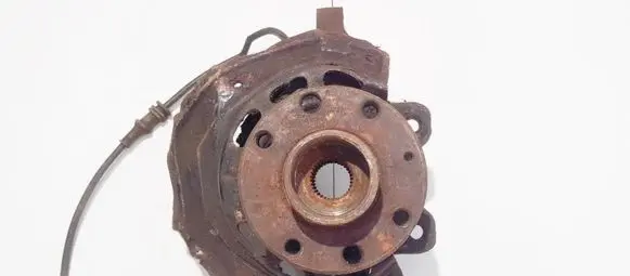 Opel Vectra B Front wheel hub 90468578