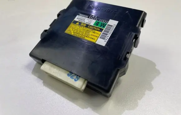 Toyota RAV 4 (XA30) Other control units/modules 8963042020 0795009291