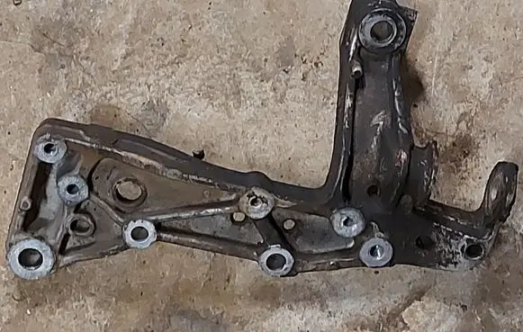 Volkswagen Touran I Front lower control arm/wishbone 1K0199296F