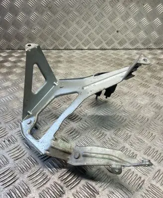 BMW 2 F45 Engine mounting bracket 9356115