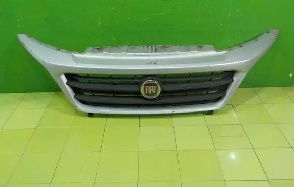 Fiat Ducato Front bumper upper radiator grill XP204