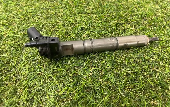 Fuel injector