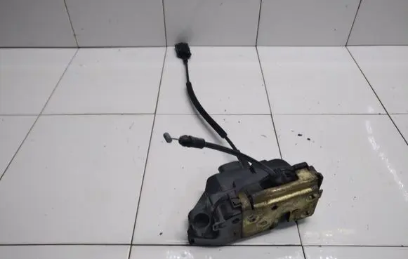 Renault Laguna II Front door lock