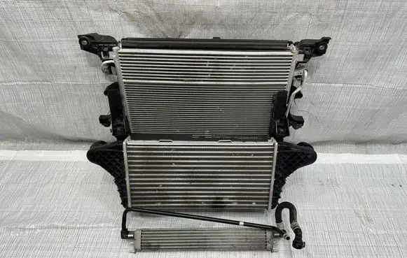 Mercedes-Benz X-class W470 Radiator set 00000