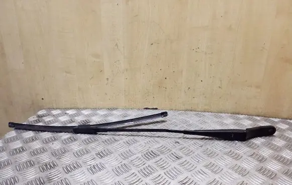 Audi TT TTS Mk2 Front wiper blade arm 8J2955407A