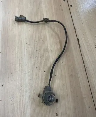 Toyota Hilux (AN10, AN20, AN30) Number plate light
