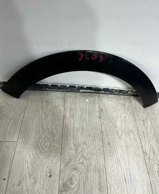 Front arch trim