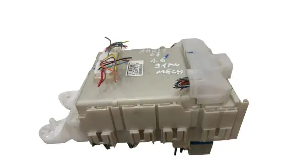 Toyota Auris 150 Fuse box set 8273002130A 02097J30