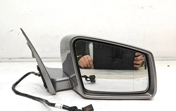 Mercedes-Benz S W221 Front door electric wing mirror LSTRPMBW221