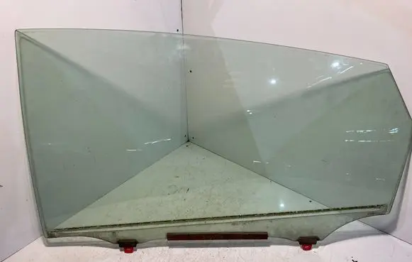 Rear door window glass
