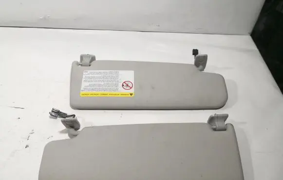 Volkswagen PASSAT B7 Sun visor