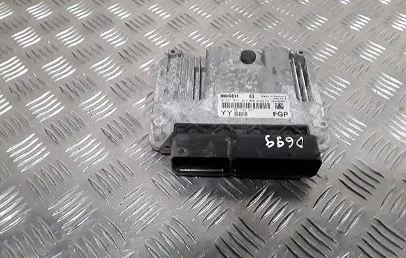 Opel Signum Engine control unit/module 55193967 0281011915