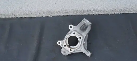 Renault Espace VI Front wheel hub spindle knuckle 6US0H