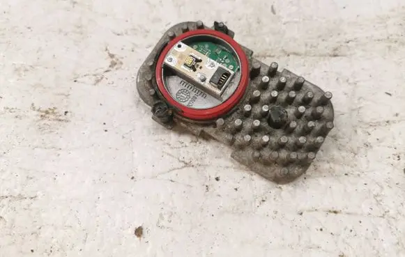 BMW 6 F12 F13 LED ballast control module 1305715084