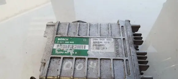 Audi 100 S4 C4 Engine control unit/module 0261200868 4A0907404B