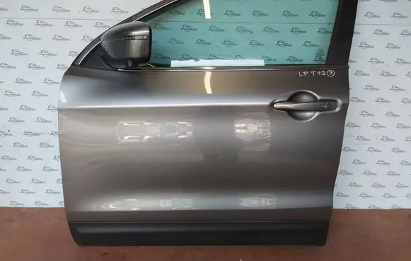 Nissan Qashqai Front door 