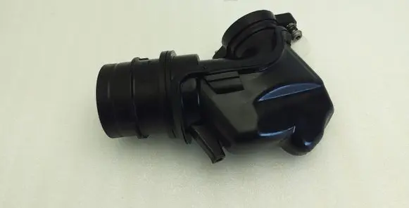 Volkswagen Scirocco Turbo air intake inlet pipe/hose 04E129656