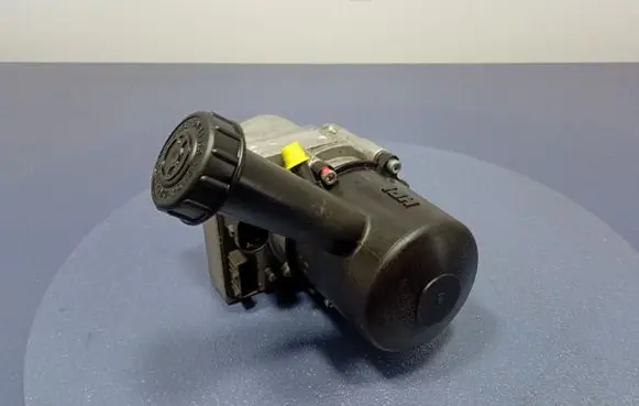 Peugeot 407 Power steering pump