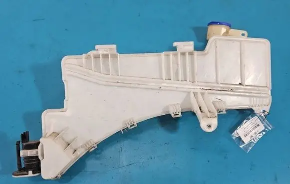 Citroen C5 Aircross Windshield washer fluid reservoir/tank 9824265780 IMPRK1561397