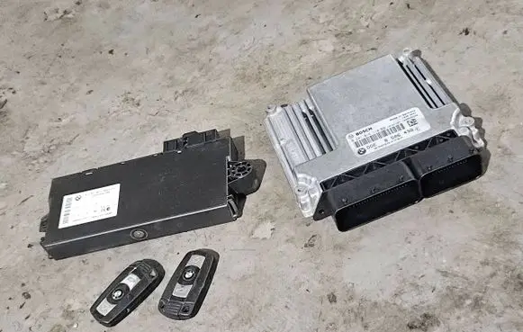 BMW 3 E90 E91 Engine ECU kit and lock set 8506438 9217853