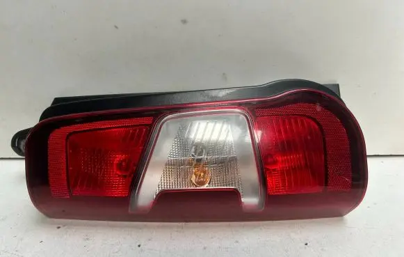 Opel Combo E Rear/tail lights 311068573 0889876186 Z70ZL0ZL