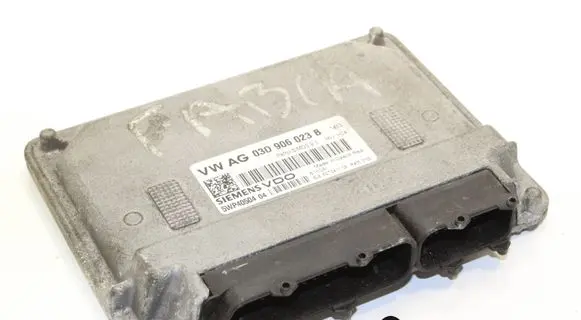 Skoda Fabia Mk1 (6Y) Engine control unit/module 03D906023B