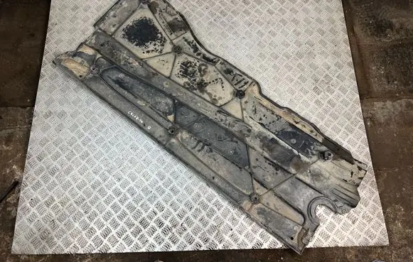Volkswagen Golf VIII Side bottom protection 5WA825202D