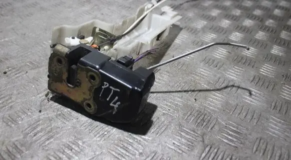 Chrysler Pacifica Rear door lock