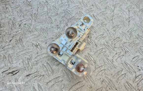 BMW 3 E90 E91 Tail light bulb cover holder 6937473 27639014