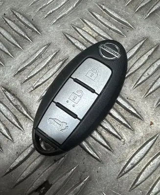 Nissan X-Trail T32 Ignition key/card s180144104