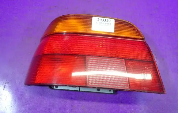 BMW 5 E39 Rear/tail lights 8358031