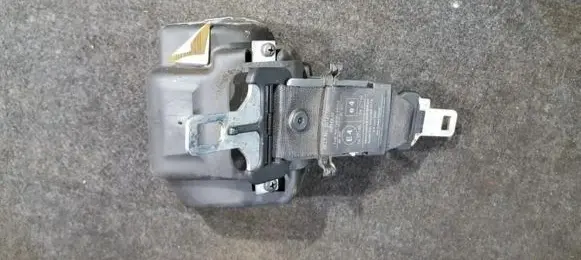 Mitsubishi Space Star Middle seatbelt (rear) 52750134