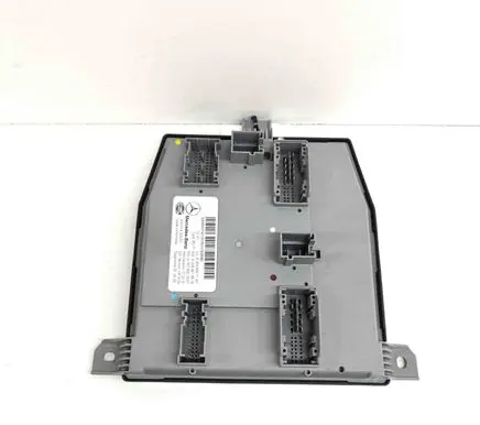 Mercedes-Benz C W205 Central body control module A2059019519 A1679021907