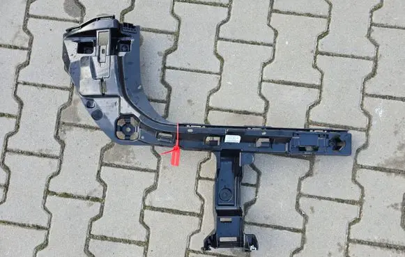 BMW X1 F48 F49 Front bumper mounting bracket 73811219