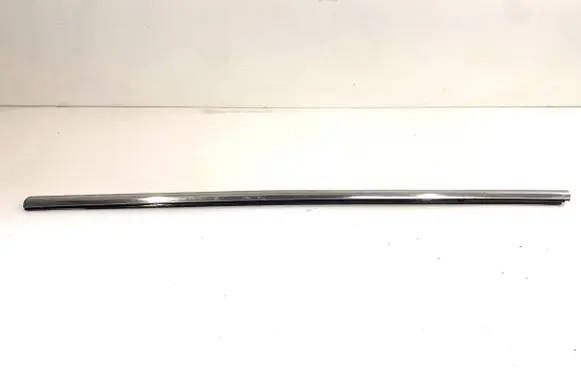 Hyundai Tucson TL Front door windshield rail 
