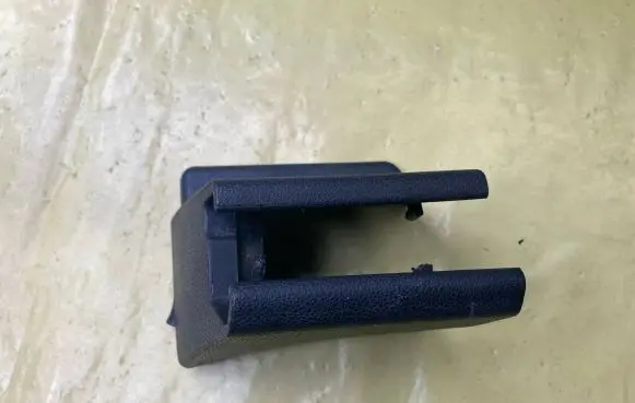Mercedes-Benz B W245 Front driver seat rail trim A1699190820