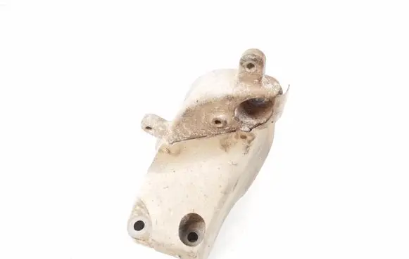 BMW X3 E83 Engine mounting bracket 3451668