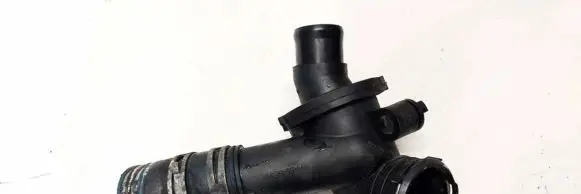 Mercedes-Benz E W212 Engine coolant pipe/hose