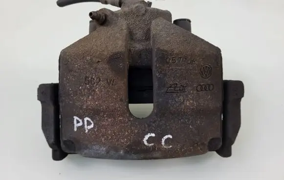 Volkswagen PASSAT CC Front brake caliper