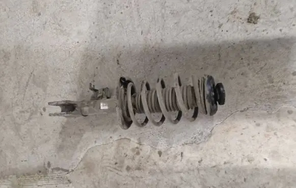 Peugeot 3008 I Front shock absorber with coil spring