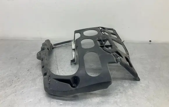 BMW 5 E60 E61 Front bumper mounting bracket 7178069