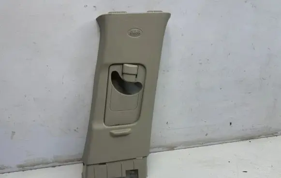 Mitsubishi Outlander (B) pillar trim (top) 7211A260ZZ