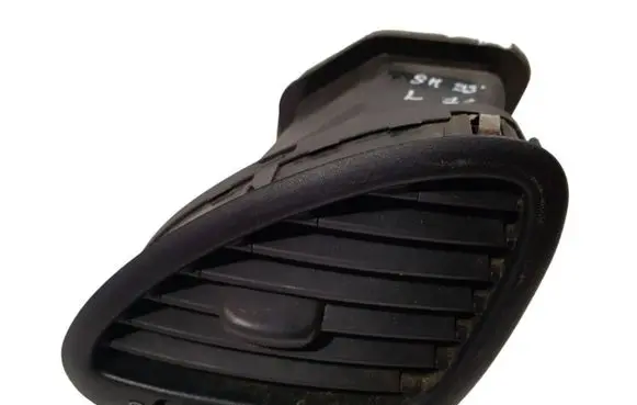 Volkswagen Sharan Dash center air vent grill 7M1819703E