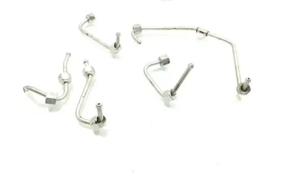 Opel Astra J Fuel injector supply line/pipe 