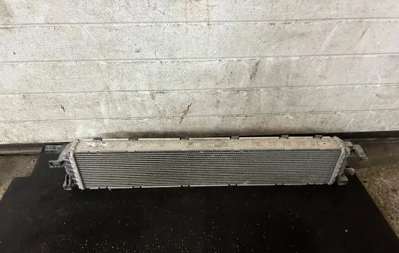 Audi Q5 SQ5 Intercooler radiator 99000435